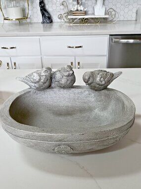 NEW! EXQUISITE LARGE GARDEN BIRD BATH DECOR BIRDS